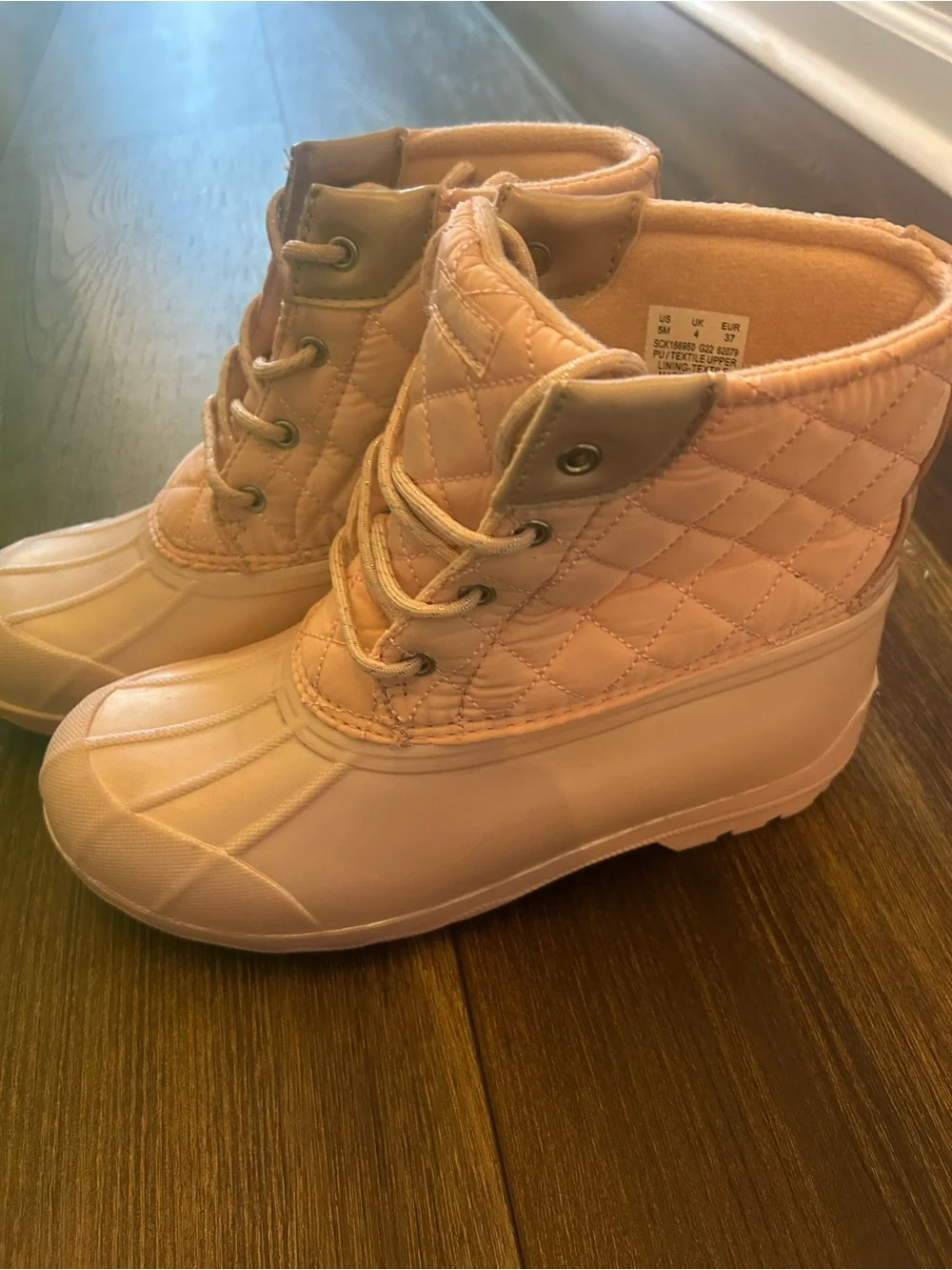 Sperry Women’s Quilted Light Pink Waterproof Winter Boots